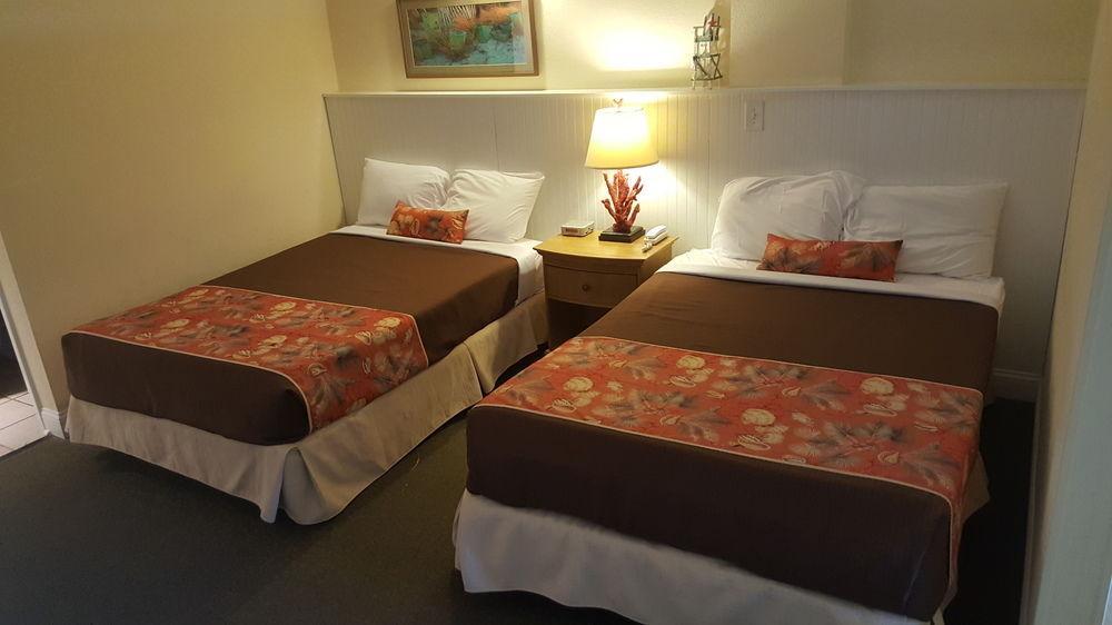אמרלד אייל Islander Hotel & Resort מראה חיצוני תמונה
